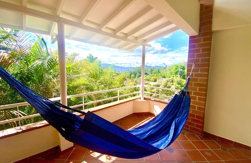 Envigado House | House in exclusive sector with parking