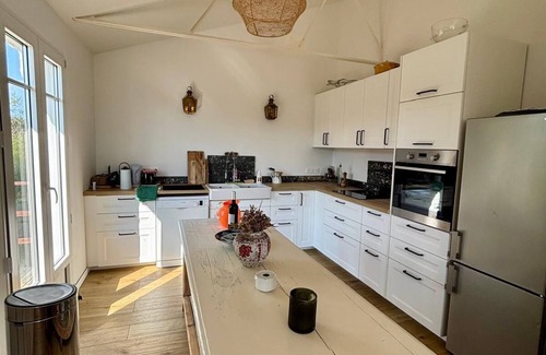 Bourcefranc-le-Chapus House | House in the heart of the oyster farm