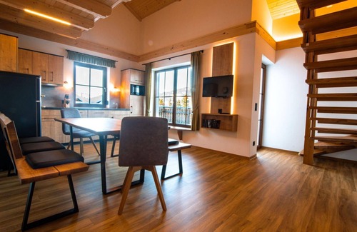 Schlanitzen House | House in Gemeinde Hermagor-Pressegger See with Terrace, Barbecue and Garden and Mountain View