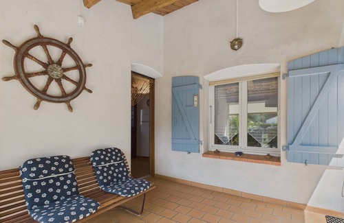 Les Conches Ski Chalet | House in Les Conches, garden, sleeps 4