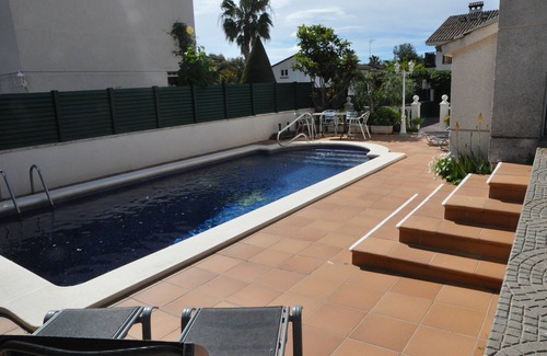 El Roc de Sant Gaieta House | House in Roda de Berà, with private pool and tennis court!