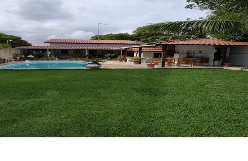 Pontal de Serrambi House | House in Serrambi, with pool, barbecue and less than 30 meters from the beach