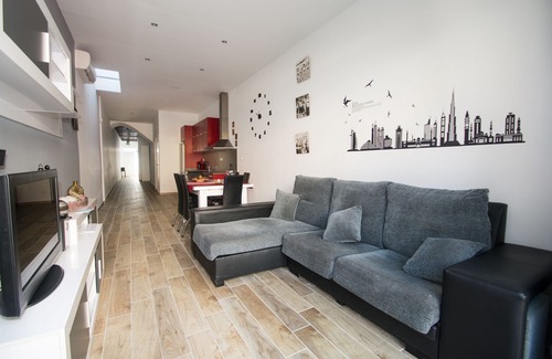 Calella House | House in the city center with private pool only 400 meters from beach