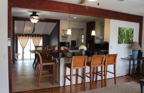 Haleiwa House | House in the heart of Haleiwa Town! Walk to restaurants, shops, and beaches!