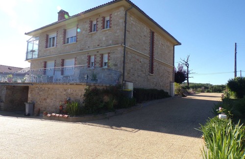 Toulonjac Cottage | House of Lacaze 2 ears