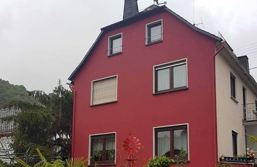 Kestert House | House on the Loreley with a view of the Rhine