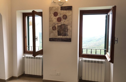 Magliolo House | House on two levels in Liguria -sea view (6-7 places)