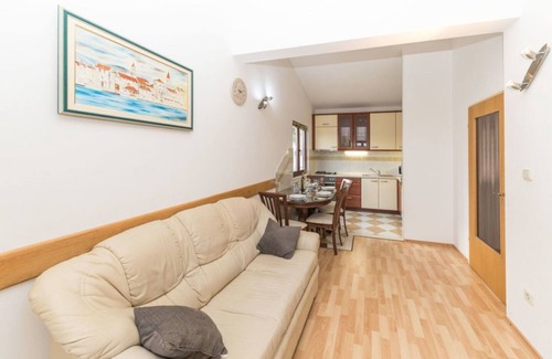 Seget House | House Rafaeli (11066-K1) - Marina