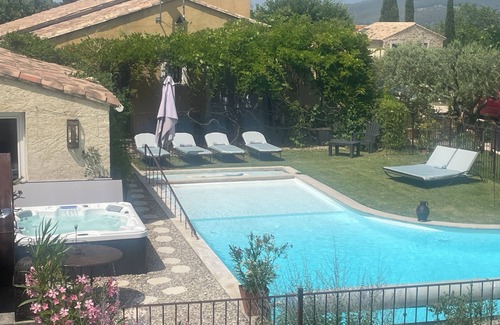 Crestet House | House/Villa - CRESTET