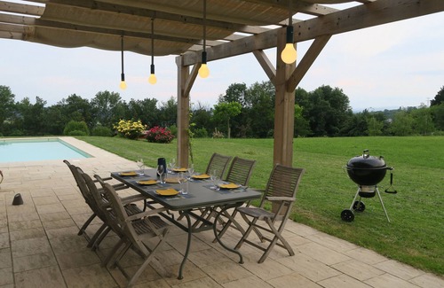 Chateauneuf-de-Galaure House | House with swimming pool in Drôme des collines