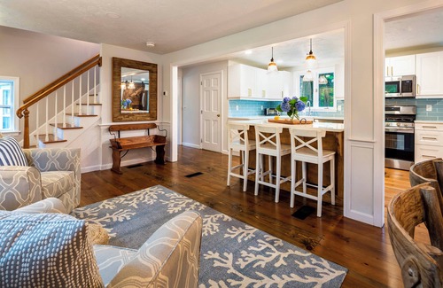 Brewster House | House with Cottage in quaint Brewster, Central to Cape Attractions and Beaches