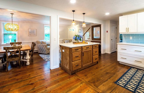 Brewster House | House with Cottage in quaint Brewster, Central to Cape Attractions and Beaches