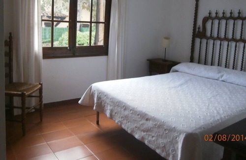 Calonge Ski Chalet | House with garden and pool in quiet area. Perfect for families.