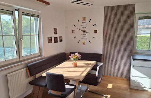 Haslau-Maria Ellend House | House with garden close to Vienna & Airport