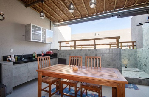 Porto de Pedras Ski Chalet | House With Gourmet Area 250m from the Beach