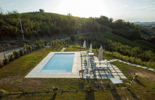 San Damiano dʼAsti Apartment | House with Pool for Families | Villa Ribella