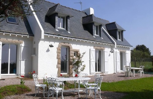 Penestin Villa | House with lovely garden