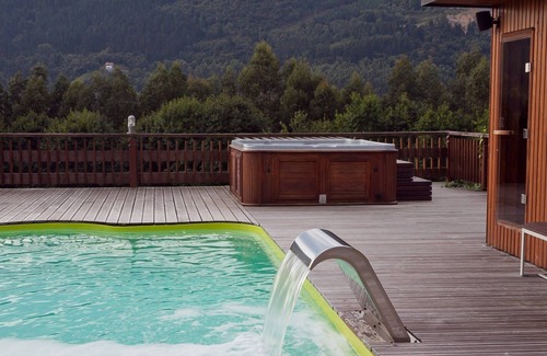 Ea Cottage | House with pool 8 minutes from the beach, free wifi