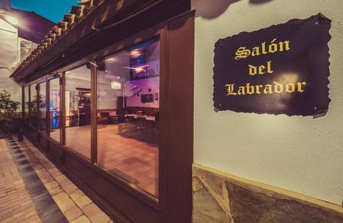 Hoya-Gonzalo Cottage | House with private patio for 17