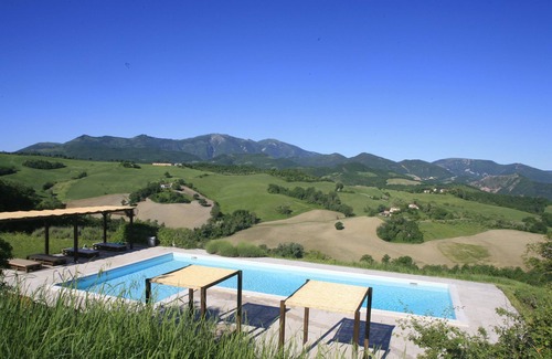 Cagli House | House with private area with pool-10% for bookings by December 2018