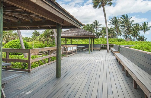Moorings House | How to become Castaway in this Treasure Coast Paradise