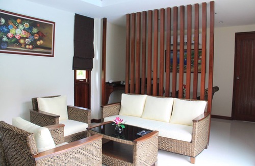 Sa Khu Hotel | Howard Johnson by Wyndham Phuket Naiyang