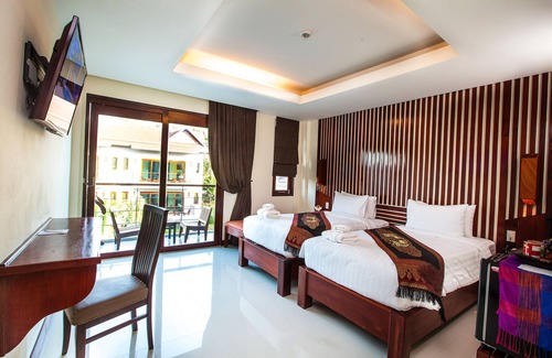 Sa Khu Hotel | Howard Johnson by Wyndham Phuket Naiyang