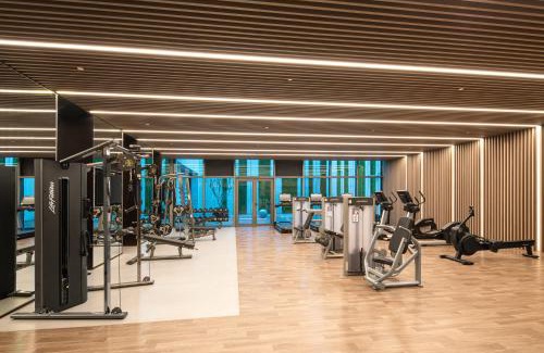 Putuo Hotel | HUALUXE Shanghai Changfeng Park - Park Lake View