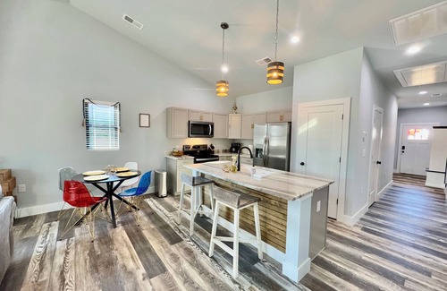 Moore House | Hub City Haven 2; Brand NEW-3 BR, 2 BA Home Near Tyger River Park & Downtown
