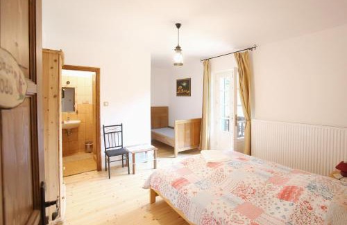 Csesznek Bed & Breakfast | Hubertus Fogadó