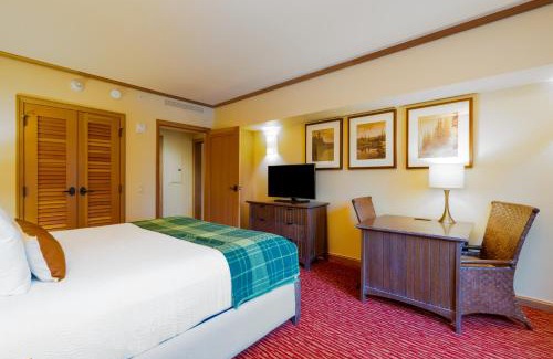 Cle Elum Apartment | Huge 2 Connecting Rooms with Kitchen & Balcony