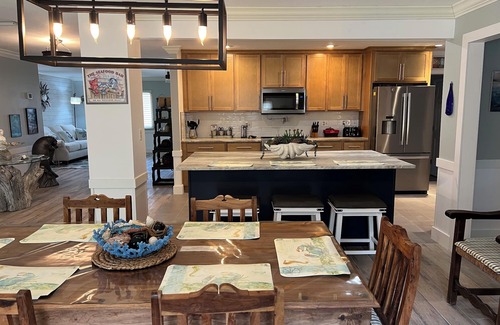 Crystal Shores House | HUGE 6 Bedroom-4 Bath Gulf w/HEATED POOL-DOCK PETS ALLOWED W/FEE. READ REVIEWS