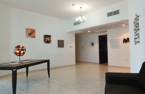 The Greens Apartment | Huge Barsha Heights 4 Bedroom in Heart of Dubai - Balconies, pool, gym, parking!