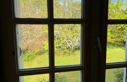 Clohars-Fouesnant House | Huge Breton House in the middle of the garden. A bike trail to go to beach