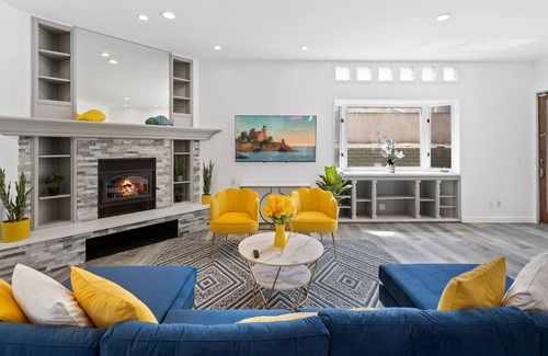 Clairemont Mesa West House | Huge Family Friendly Retreat! Centrally Located!