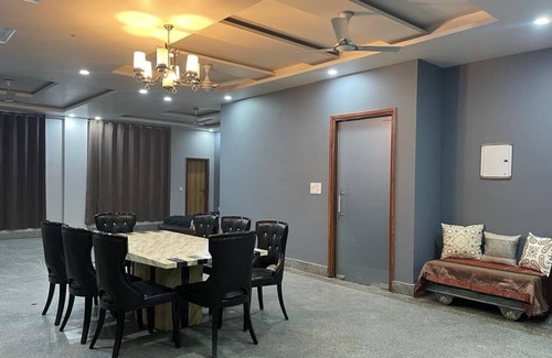 Gurugram Villa | Huge hall for gatherings/parties/get togethers