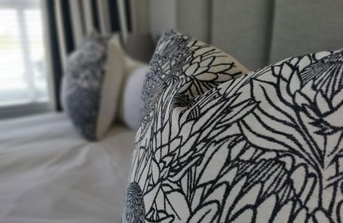 Malmesbury House | Huis van Brood Guesthouse