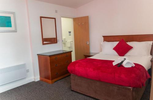 Hull Hotel | Hullywood rooms with shared kitchen facilities
