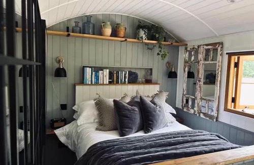 Royal Tunbridge Wells Cabin | Humphrey Hut