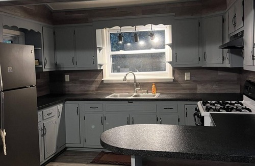 Bloomington Cabin | Hunter's/Fishermen's Dream Cabin! - Direct Access to public game lands!