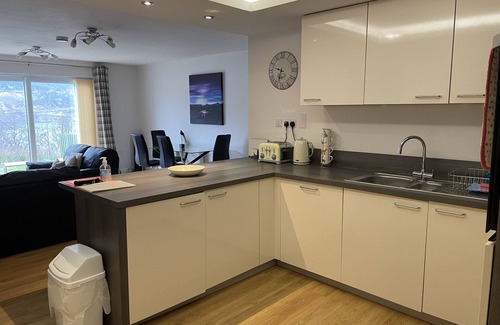 Spean Bridge Apartment | Hunters Lodge, 5 Corries Stunning Loch side property