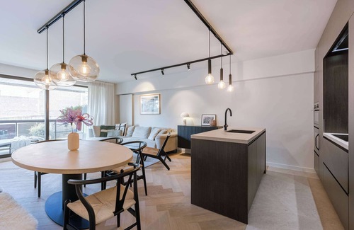 Knokke Apartment | Huswell - Knokke Bliss: Luxury with 3 Bedrooms!