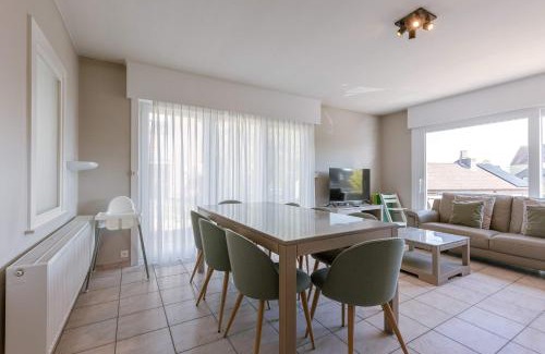 Oostduinkerke-Bad House | Huswell - Villa Near Beach with Double Parking
