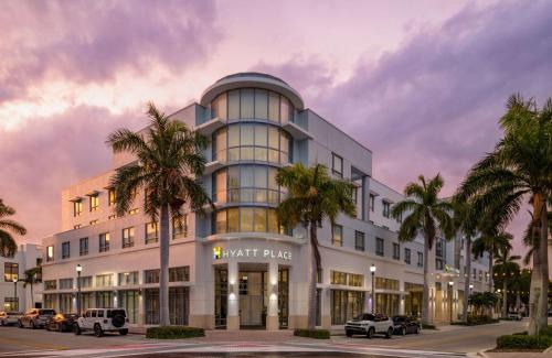 Pineapple Grove Arts District Hotel | Hyatt Place Delray Beach