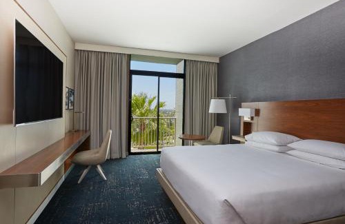 Airport Area Hotel | Hyatt Regency Newport Beach West