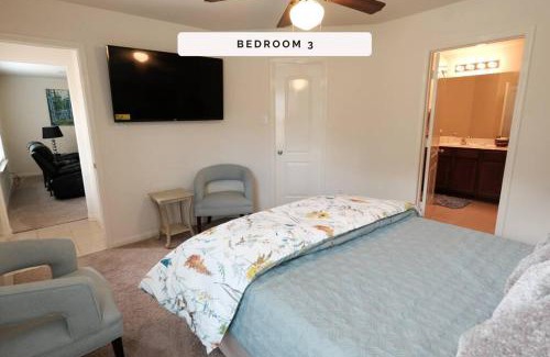 Humble House | IAH Airport, Humble, Woodlands, Spring Cypress - Marker Ridge