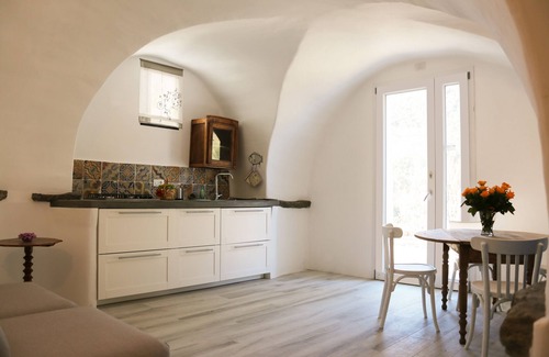 Calice Ligure Apartment | Iara – Relax nature and biking among olive trees and silence at Casa del Canto