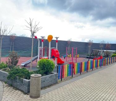 Iasi Apartment | Iassy Airport Luxury Apartments with Parking