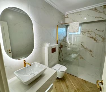 Iasi Apartment | Iassy Airport Luxury Apartments with Parking