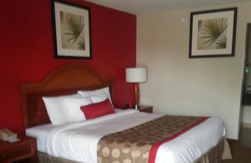 New Iberia Hotel | Iberia House & Suites
